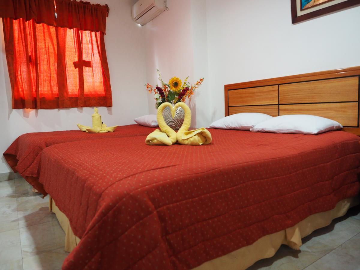 Hostal Espana Puerto Ayora  Ngoại thất bức ảnh