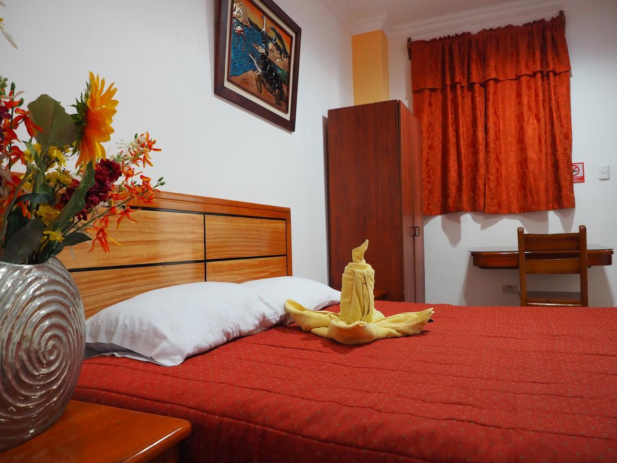 Hostal Espana Puerto Ayora  Ngoại thất bức ảnh