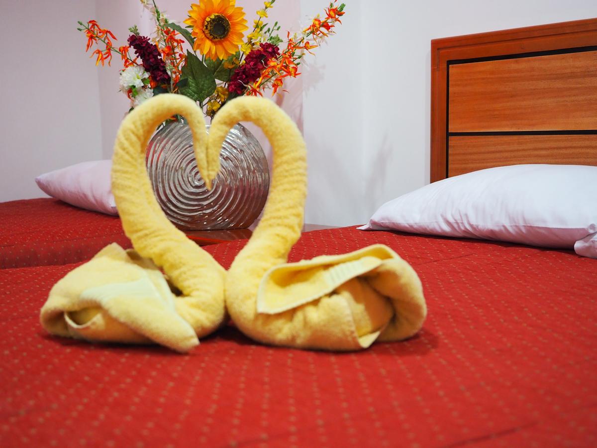 Hostal Espana Puerto Ayora  Ngoại thất bức ảnh